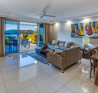 Superior Poinciana 011 on Hamilton Island - Food Delivery Shop