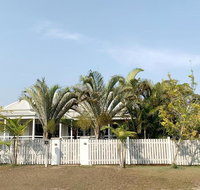 Tallulah Retreat - Valla Beach - Food Delivery Shop