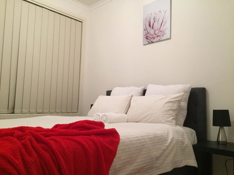 Tasha's Apartments On Kerry - Food Delivery Shop 0