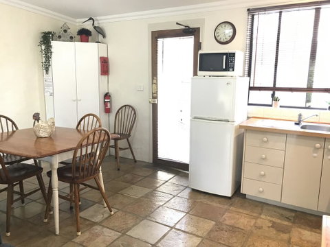 The Apartment - Moyston - Food Delivery Shop 2