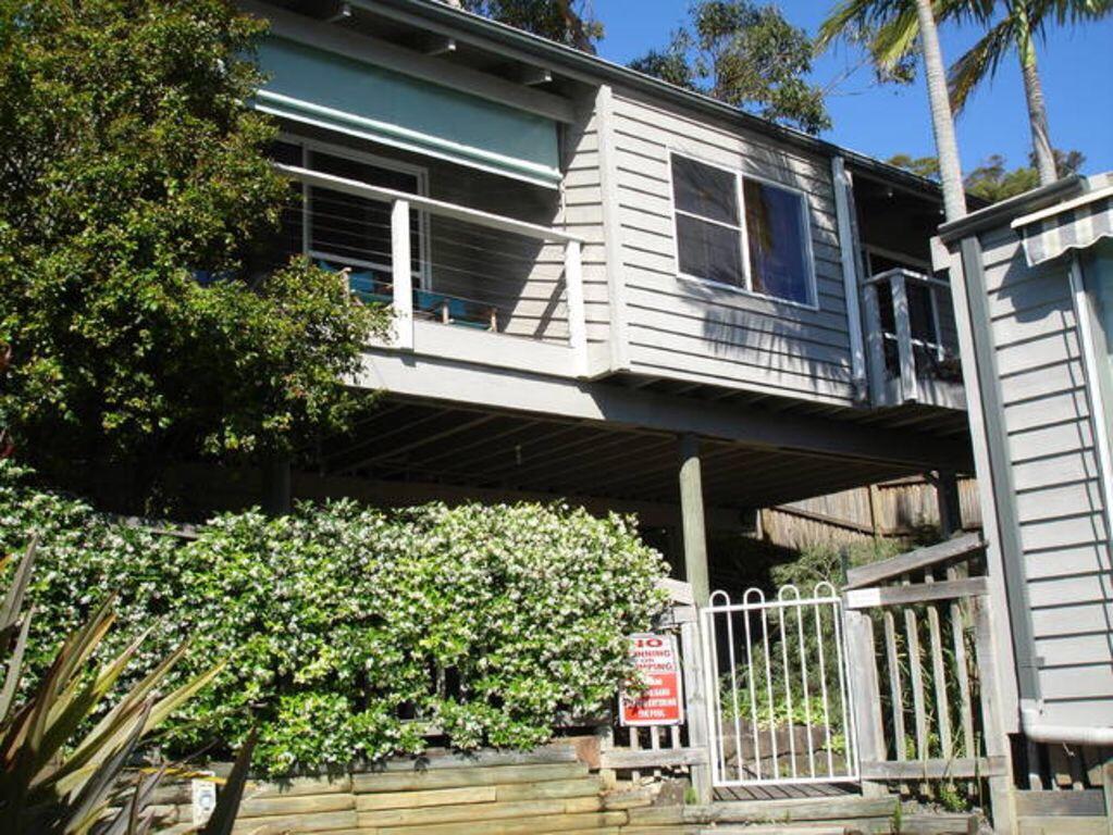 Avoca Beach NSW Food Delivery Shop