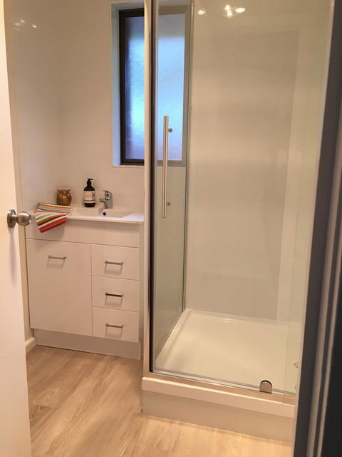 The Lookout - Food Delivery Shop 16