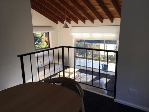 The Lookout - Food Delivery Shop 8