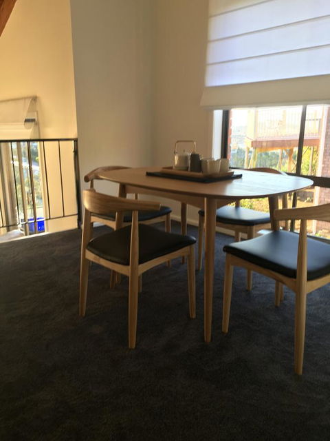 The Lookout - Food Delivery Shop 7