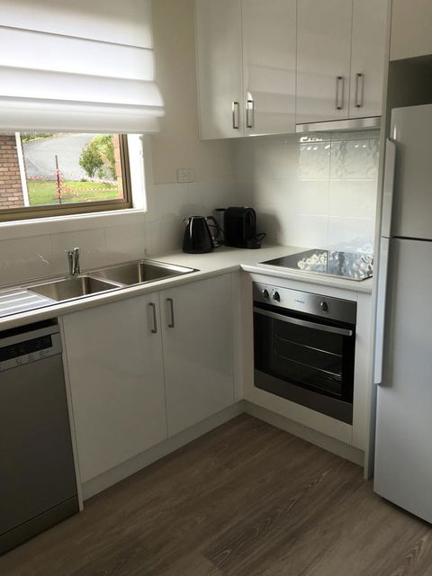 The Lookout - Food Delivery Shop 10