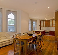 Roxburgh House Apartments - Food Delivery Shop
