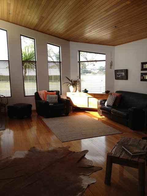 Ulverstone Boutique Accomodation - Food Delivery Shop 22