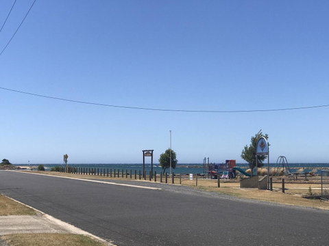 Ulverstone Boutique Accomodation - Food Delivery Shop 4