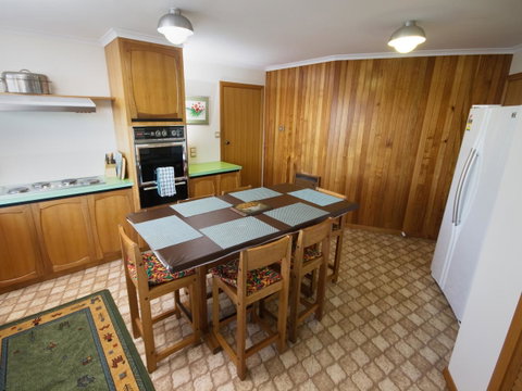 Derwent Retreat - Food Delivery Shop 15