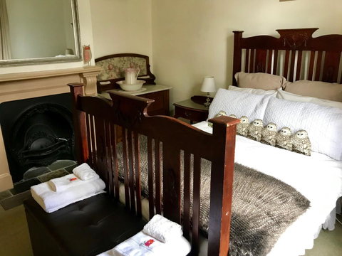 Eliza Cottage - Food Delivery Shop 13