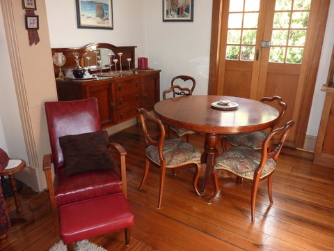 Eliza Cottage - Food Delivery Shop 2