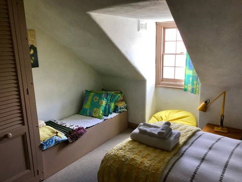 Eliza Cottage - Food Delivery Shop 20