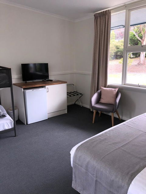 Orford Blue Waters Hotel - Food Delivery Shop 26