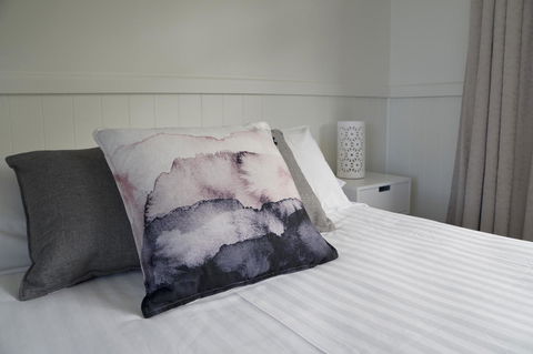 Orford Blue Waters Hotel - Food Delivery Shop 18