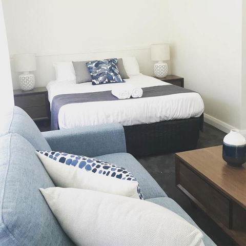 Orford Blue Waters Hotel - Food Delivery Shop 37