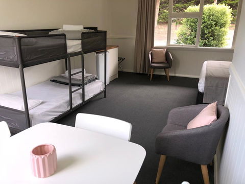Orford Blue Waters Hotel - Food Delivery Shop 21