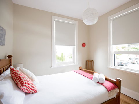 Montacute Boutique Bunkhouse - Food Delivery Shop 3