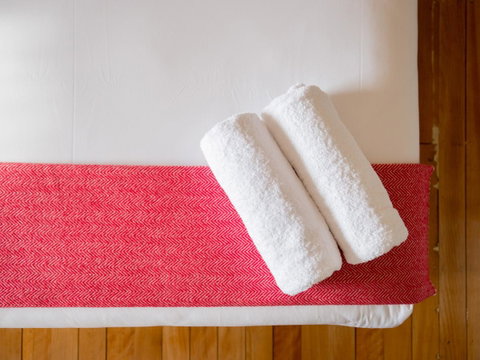 Montacute Boutique Bunkhouse - Food Delivery Shop 14