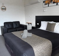 Anchor Wheel Motel - Food Delivery Shop