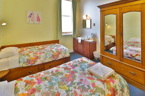Astor Private Hotel - Food Delivery Shop 13