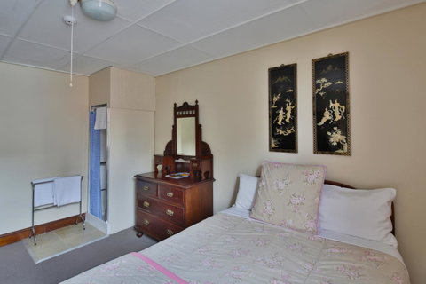 Astor Private Hotel - Food Delivery Shop 23
