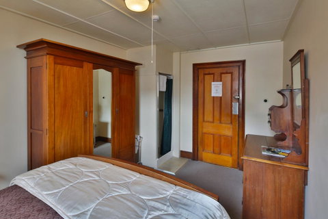 Astor Private Hotel - Food Delivery Shop 28