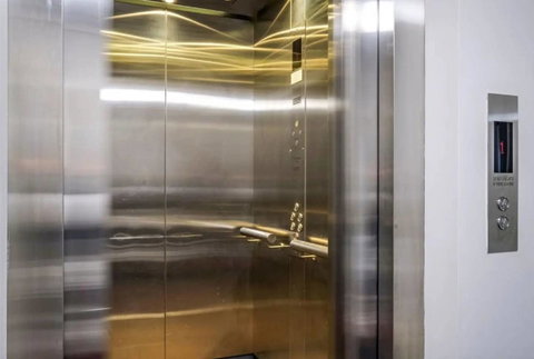 Battery Point Apartment With Car Park - Food Delivery Shop 19