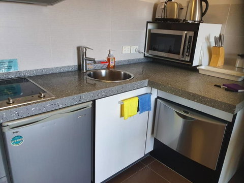 Battery Point Apartment With Car Park - Food Delivery Shop 14