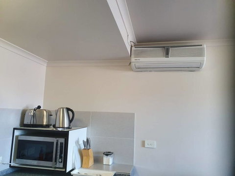 Battery Point Apartment With Car Park - Food Delivery Shop 20