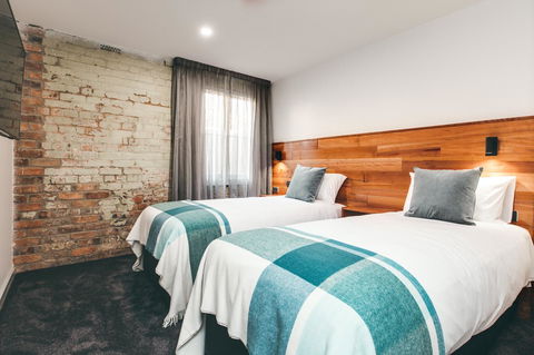 Maylands Lodge - Food Delivery Shop 27