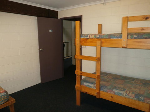 Launceston Backpackers - Food Delivery Shop 34