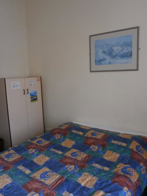 Launceston Backpackers - Food Delivery Shop 36