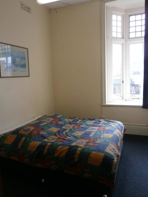 Launceston Backpackers - Food Delivery Shop 35