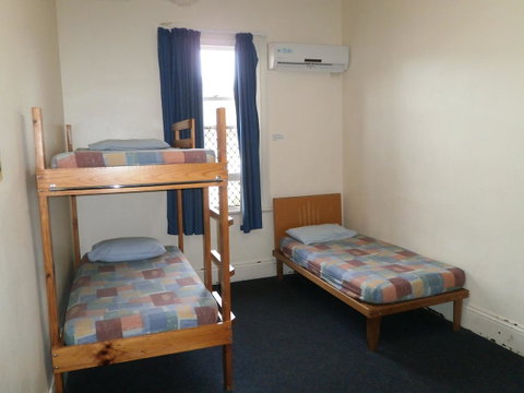 Launceston Backpackers - Food Delivery Shop 20