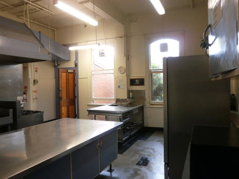 Launceston Backpackers - Food Delivery Shop 22