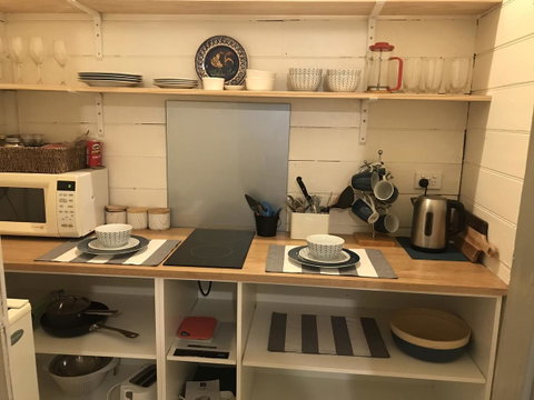 Maple Cottage - Food Delivery Shop 12
