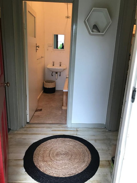 Maple Cottage - Food Delivery Shop 27