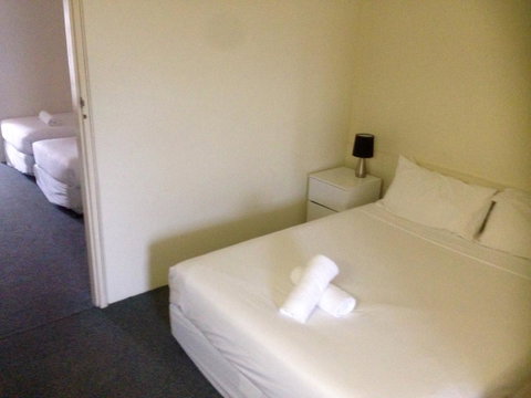 Abel Tasman Airport Motor Inn - Food Delivery Shop 3