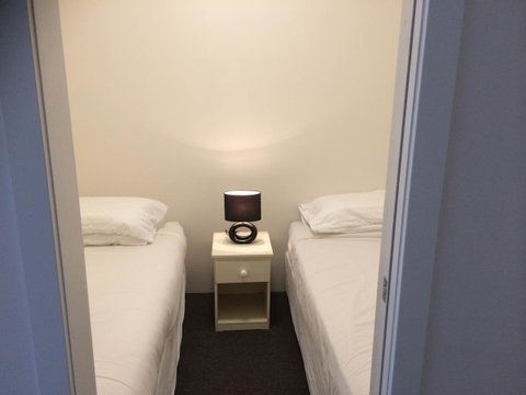 Abel Tasman Airport Motor Inn - Food Delivery Shop 35