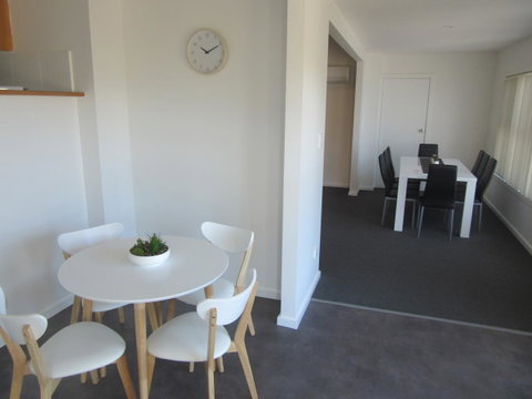 Abel Tasman Airport Motor Inn - Food Delivery Shop 22