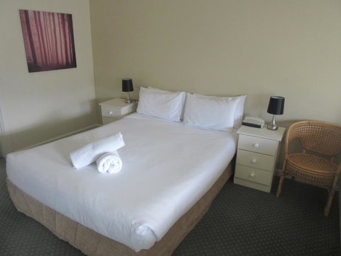 Abel Tasman Airport Motor Inn - Food Delivery Shop 0