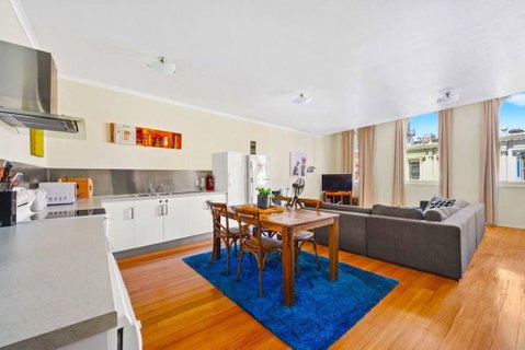 Launceston CBD Abode - Food Delivery Shop 8