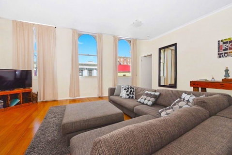 Launceston CBD Abode - Food Delivery Shop 1