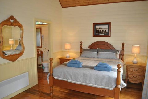 The Mill House Cottage - Food Delivery Shop 10
