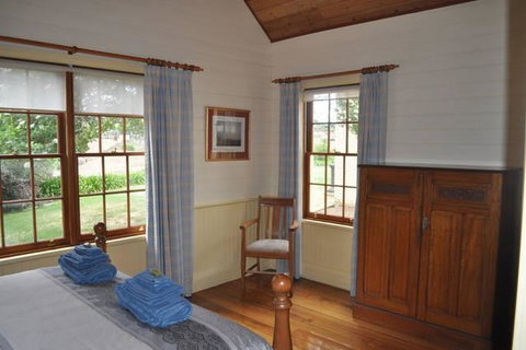 The Mill House Cottage - Food Delivery Shop 11