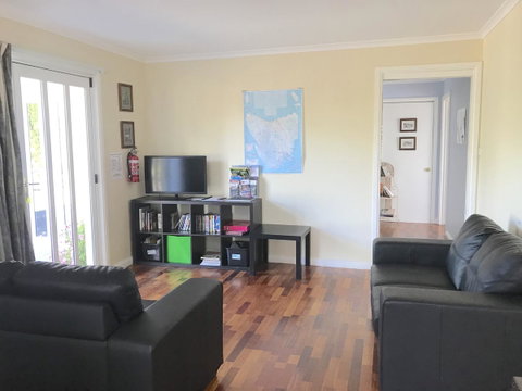 Taras Richmond Farmstay - Food Delivery Shop 2