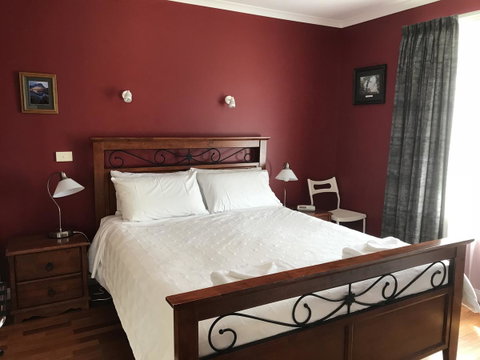 Taras Richmond Farmstay - Food Delivery Shop 9