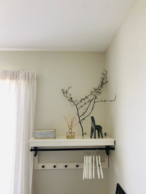 EMBRACING EVANDALE - Hosted By L'Abode Accommodation - Food Delivery Shop 12