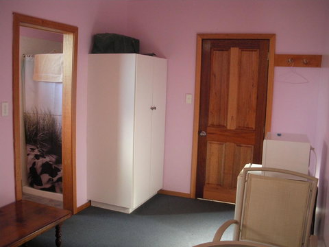 Bridport Seaside Lodge - Food Delivery Shop 4