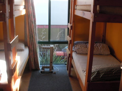 Bridport Seaside Lodge - Food Delivery Shop 11